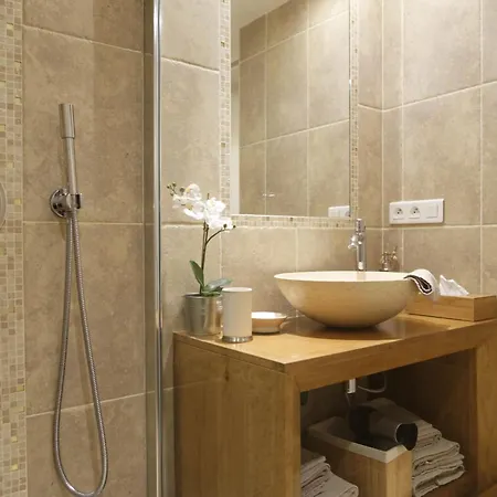 Appartement Ecrin Robespierre - Cosy 1 Ch - 4 Pers - Clim Paris